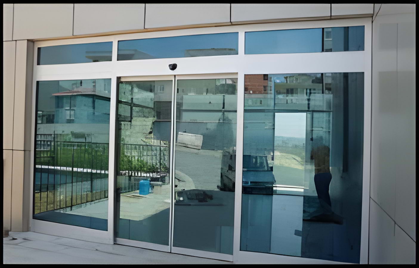 Radarlı (Fotoselli) Kapı Sistemleri - image 1