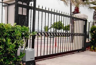 Yana Kayar Bahçe Kapıları - image 5